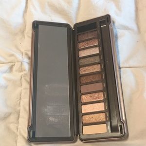 Naked 2 urban decay